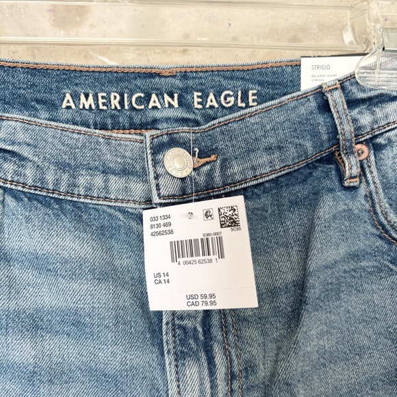 American Eagle Strigid Relaxed Distressed Short - Picture 2 of 4